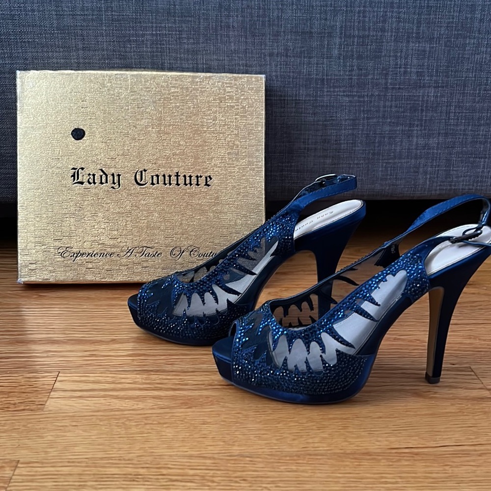 Lady couture navy heels